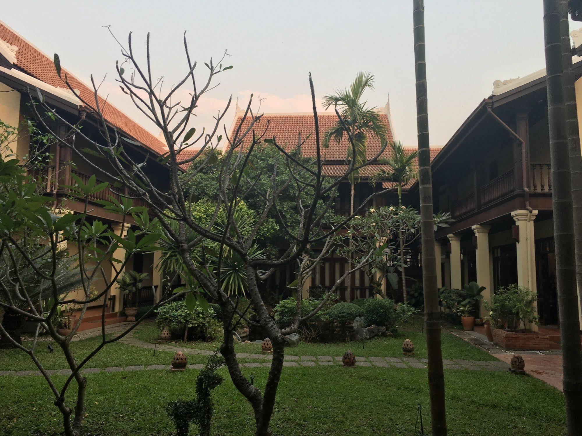 Sada Hotel Luangprabang Kültér fotó